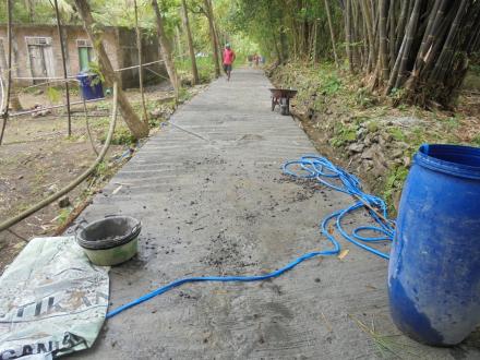 Pembangunan Jalan Lingkungan Pemukiman Kenalan