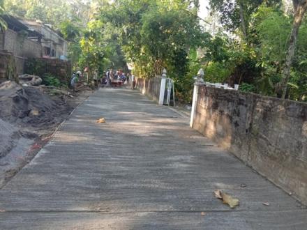 Pembangunan Cor Blok Jalan Sembungan RT 03