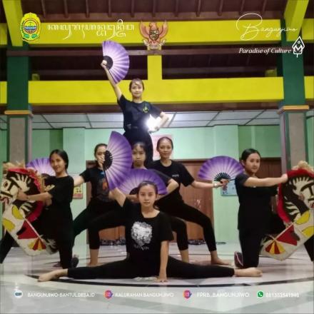 Potensi Desa Budaya Kalurahan Bangunjiwo bersiap untuk pentas di Bandara NYIA